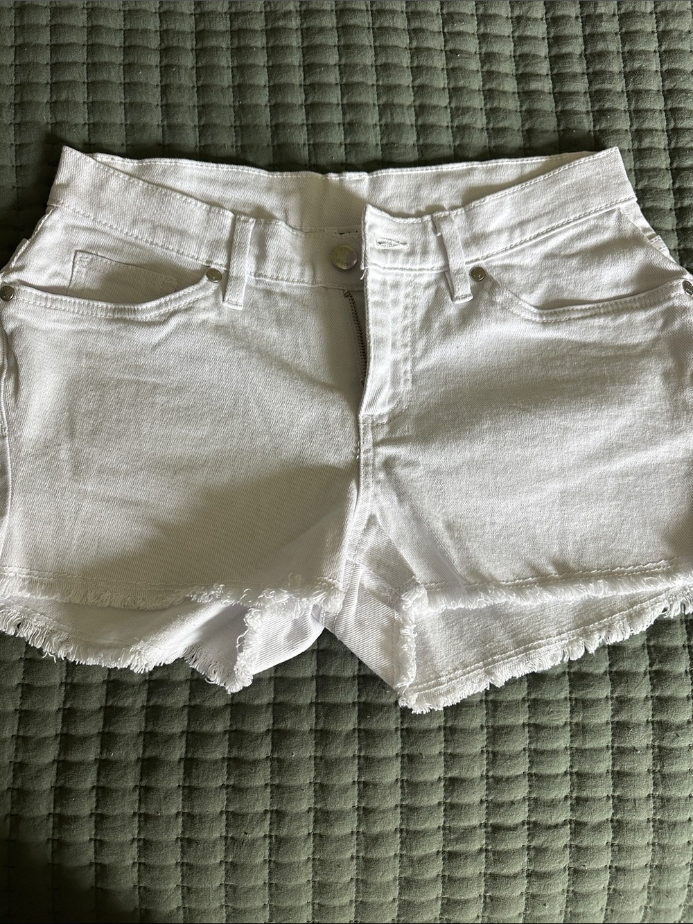 VENUS White Denim Cutoff Shorts with Frayed Hem Size 2